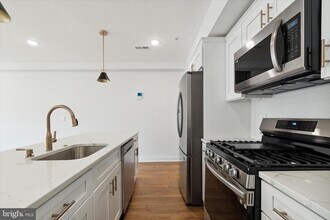 673 N Preston St in Philadelphia, PA - Building Photo - Building Photo