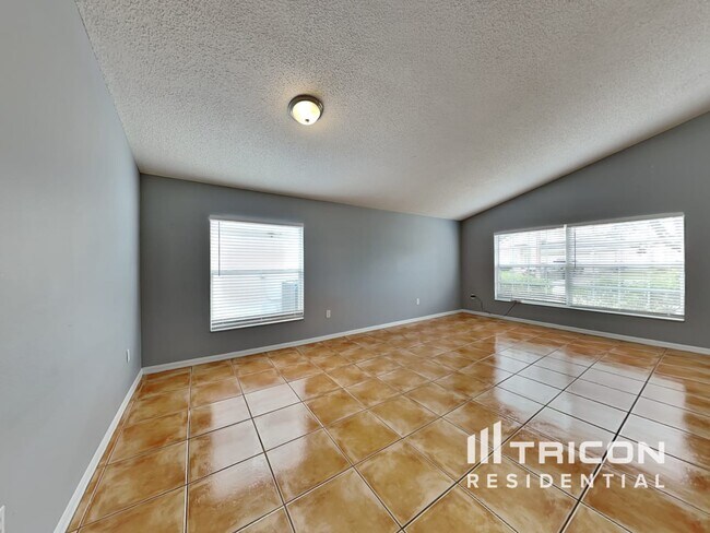 14642 Lady Victoria Blvd in Orlando, FL - Building Photo - Building Photo