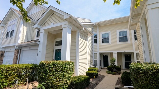 property at 937 Huntington Dr