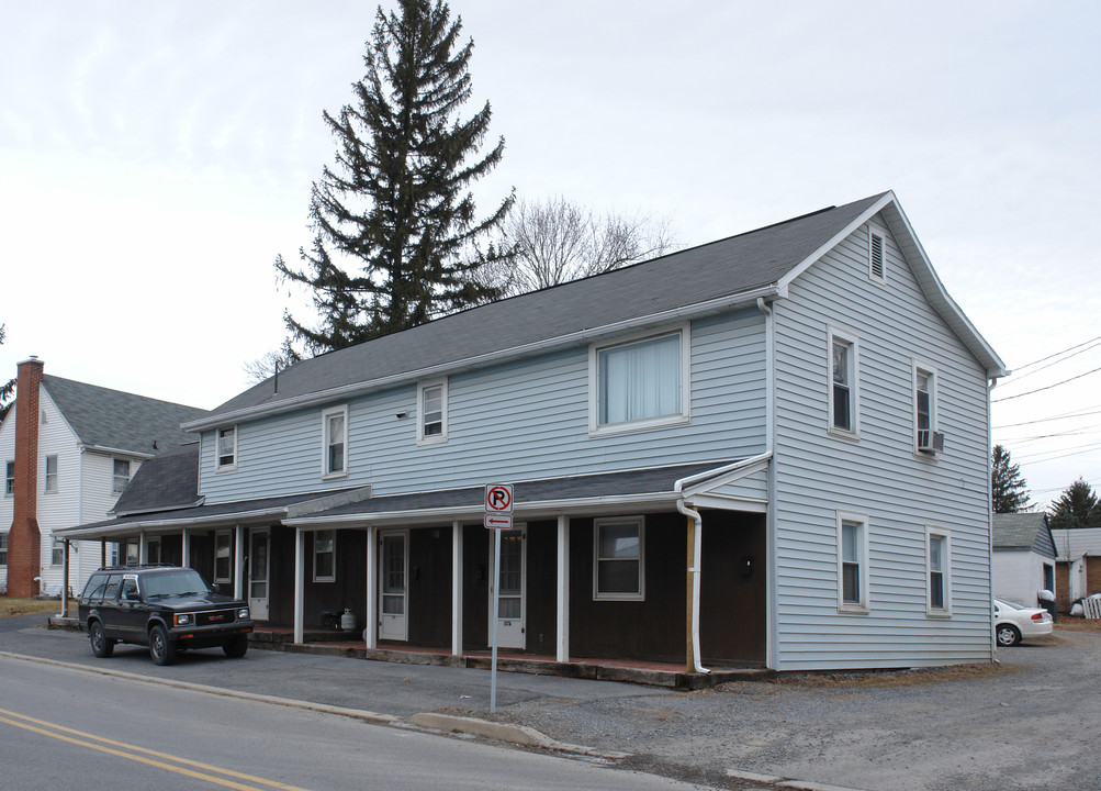 101-107 S Corl St in State College, PA - Foto de edificio