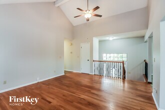 616 Park Ave in Belton, MO - Building Photo - Building Photo