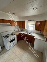 206 Harold St in Midland, MI - Building Photo