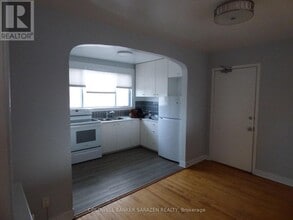 683 Irene Crescent in Ottawa, ON - Building Photo - Building Photo