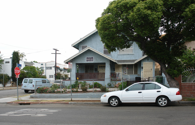 200 S Vendome St in Los Angeles, CA - Building Photo - Building Photo