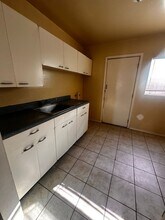 1661 Camino Sierra in Bakersfield, CA - Building Photo - Building Photo