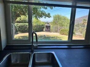 1467 N Hilltop Dr in Azusa, CA - Building Photo - Building Photo