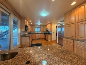 1644 W 11th Ave in Anchorage, AK - Building Photo - Building Photo