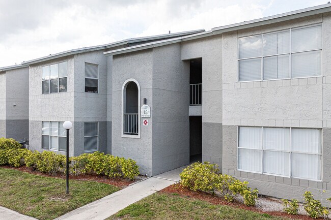 Ponte Verde At Palm Beach Lakes in West Palm Beach, FL - Building Photo - Building Photo