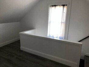 635 Fall River Ave in Seekonk, MA - Building Photo - Building Photo