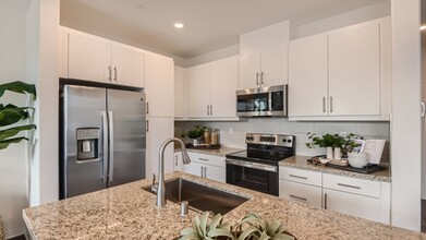 36351 Elizabeth Ln in Wildomar, CA - Building Photo - Building Photo