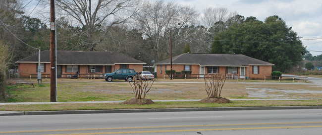 105 Gary St in Goose Creek, SC - Building Photo - Building Photo