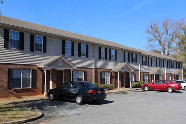 Pine Ridge Apartments