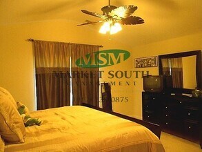 128 Lake Pointe Dr in Savannah, GA - Building Photo - Building Photo