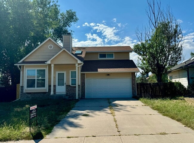 560 Lindstrom Dr in Colorado Springs, CO - Building Photo - Building Photo