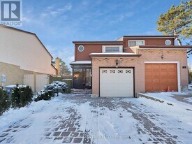 2602 Hemus Square in Mississauga, ON - Building Photo
