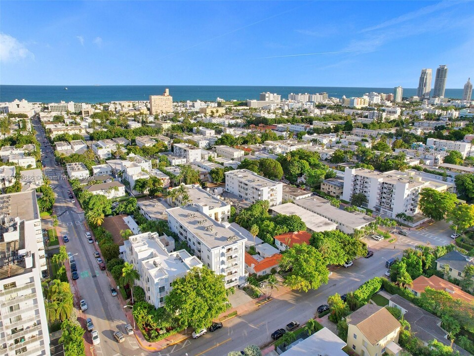 947 Lenox Ave. in Miami Beach, FL - Foto de edificio