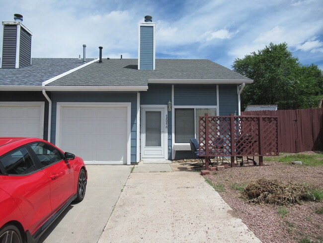 5208 Solar Ridge Dr in Colorado Springs, CO - Building Photo - Building Photo