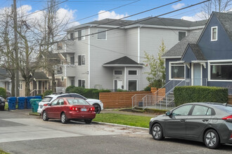 4217 Greenwood Ave N in Seattle, WA - Building Photo - Building Photo