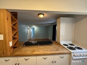 9 -2 Kent Ct in Ashford, CT - Building Photo - Building Photo