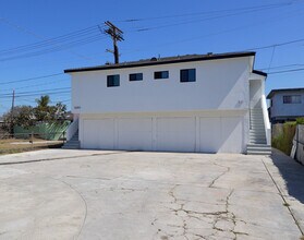 521 1/2 W 78th St in Los Angeles, CA - Building Photo - Building Photo
