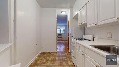 502 E 88th St in New York, NY - Building Photo - Building Photo