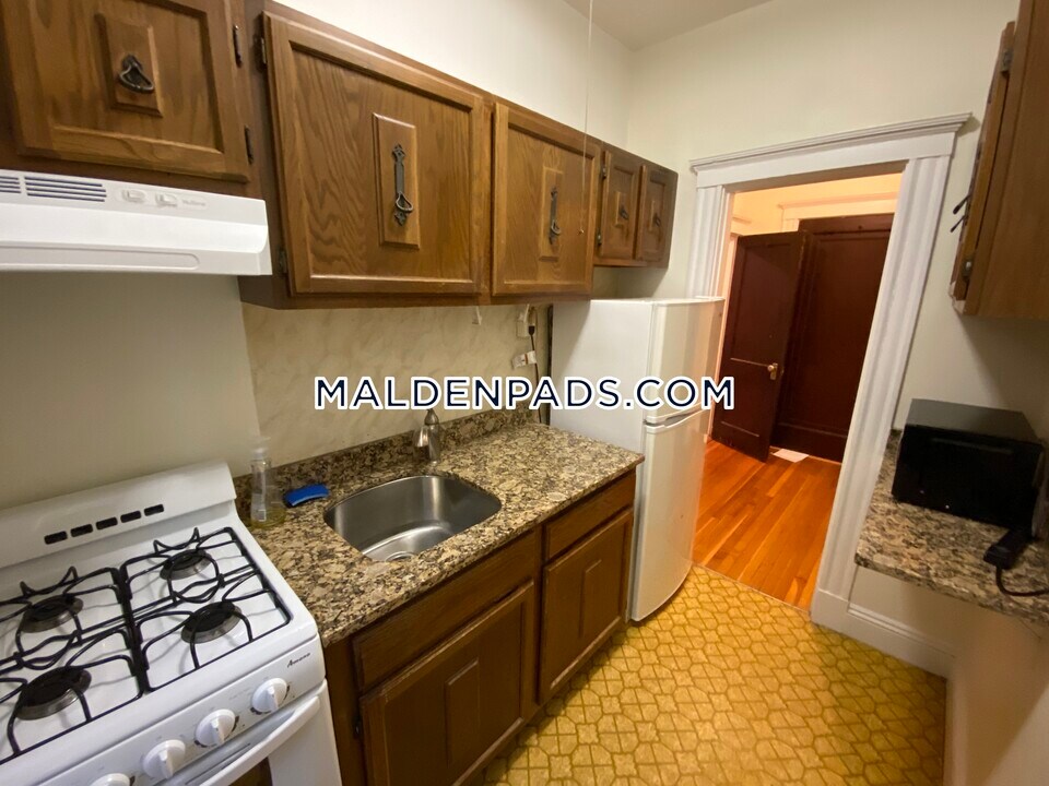 17-19 Washington St. in Malden, MA - Building Photo