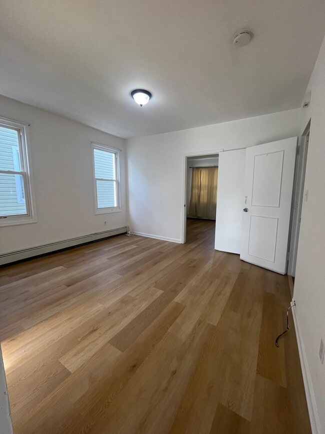 88 Devon Terrace in Kearny, NJ - Building Photo - Building Photo