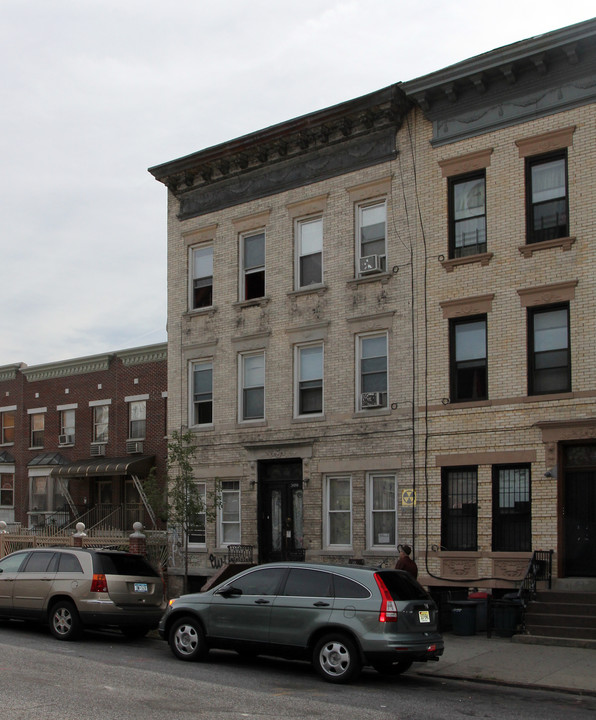 300 Palmetto St in Brooklyn, NY - Foto de edificio