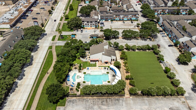 Residences at the MED in Houston, TX - Building Photo - Building Photo