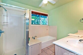 1398 Nanialii St in Kailua, HI - Building Photo - Building Photo