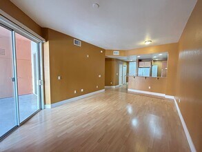 35 E Agate Ave in Las Vegas, NV - Building Photo - Building Photo