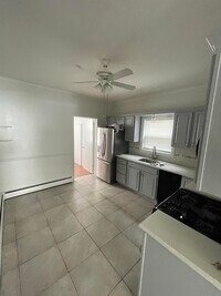 121 W 14th St photo'