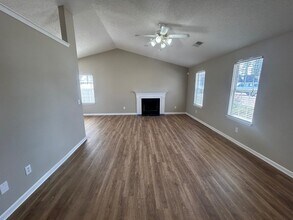 25 Oak Lake Ct in Blythewood, SC - Building Photo - Building Photo