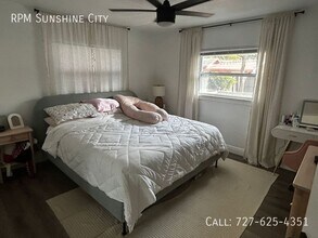 4738 38th Ave N in St. Petersburg, FL - Foto de edificio - Building Photo