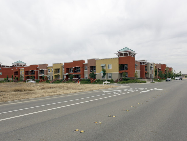 Vintage Square at Westpark in Roseville, CA - Foto de edificio - Building Photo