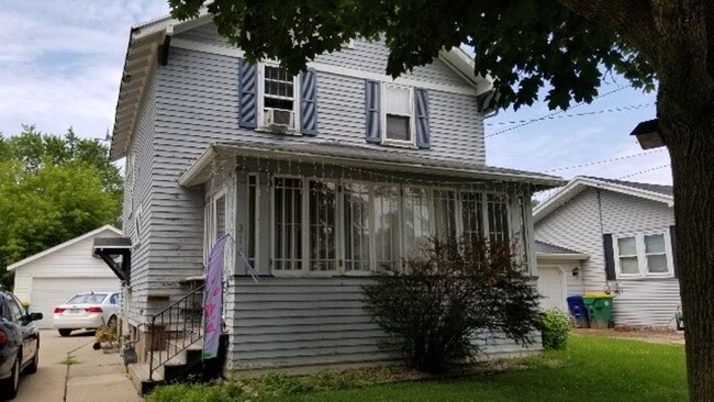 property at 316 S Roosevelt St