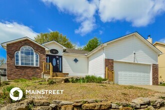 16908 E 42nd Terrace S in Independence, MO - Building Photo - Building Photo