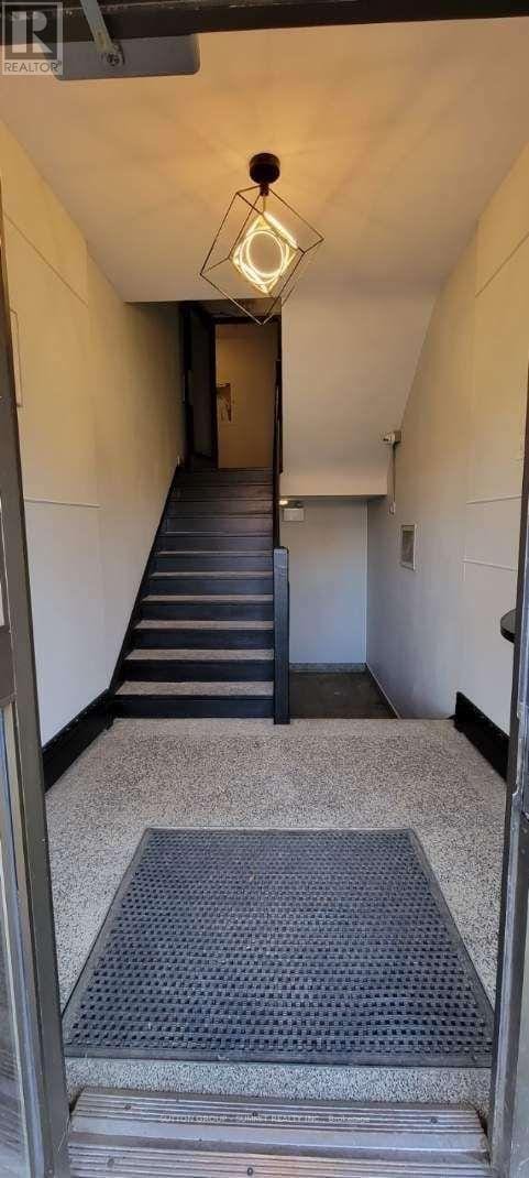 101 Brookhaven Dr in Toronto, ON - Building Photo - Building Photo