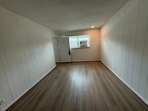 216 Mayberry Ave in Mount Airy, NC - Building Photo - Building Photo