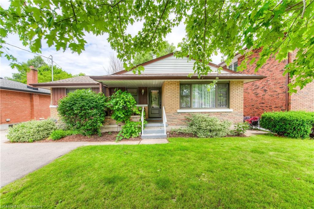40 Downey St in Kitchener, ON - Building Photo