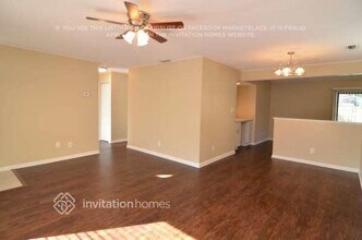 2417 Devonwoode Pl in Seffner, FL - Foto de edificio - Building Photo