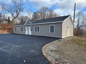 424 Hancock St, Unit B in Bangor, ME - Building Photo