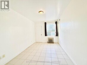 4L-672-676 SHEPPARD Ave in Toronto, ON - Building Photo - Building Photo