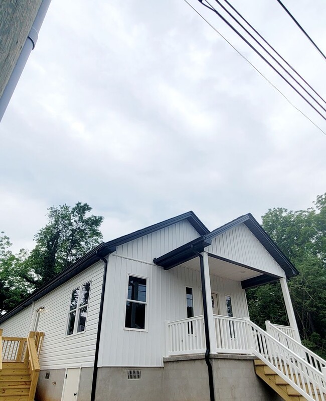 1417 Floyd St in Lynchburg, VA - Building Photo - Building Photo