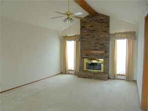 1206 Windsor Pl in Shawnee, OK - Building Photo - Building Photo
