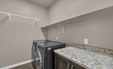 3321 S 300 W in Washington, UT - Building Photo - Building Photo