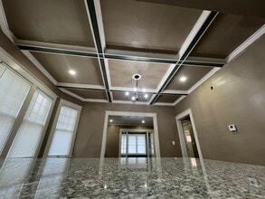 610 W Armstrong Ave in Peoria, IL - Building Photo - Building Photo