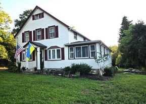 183 Milltown Rd in Bridgewater, NJ - Building Photo