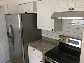 247 38th Ave SE in St. Petersburg, FL - Building Photo - Building Photo