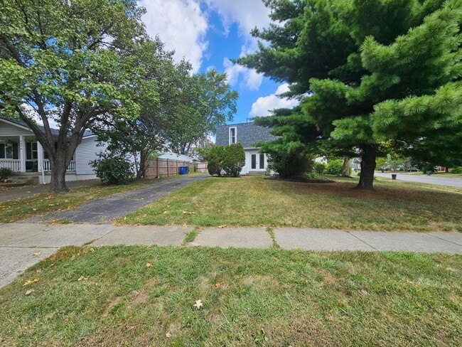 2084 Brookfield Rd in Columbus, OH - Building Photo - Building Photo